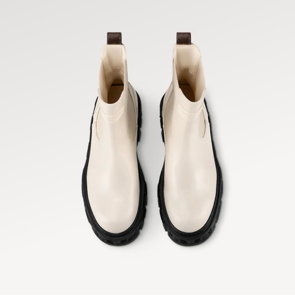 Worn 2 times Louis Vuitton booties